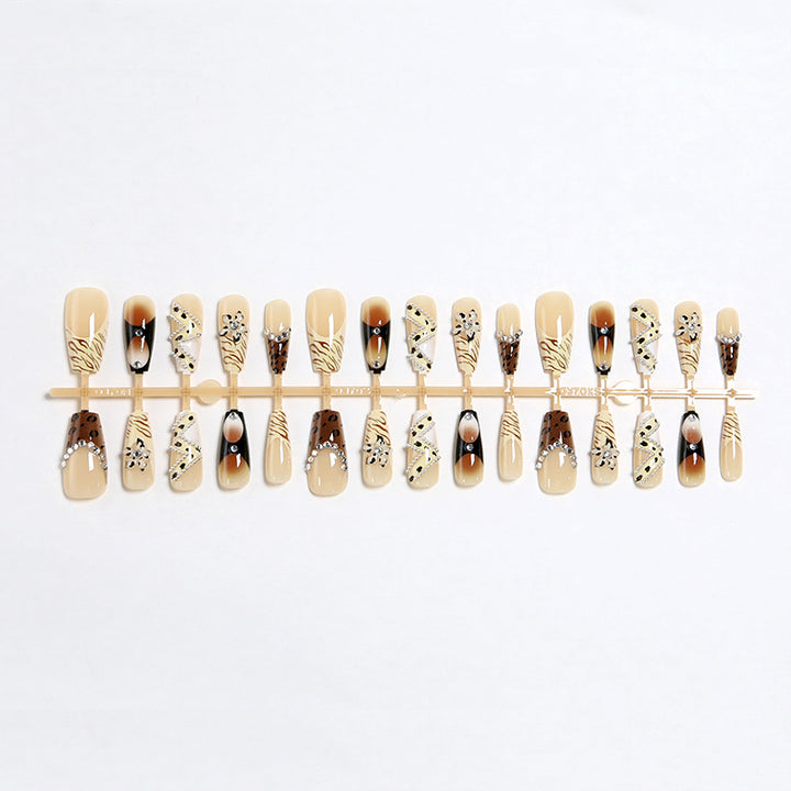 Glamorous Nail Set Bowlift