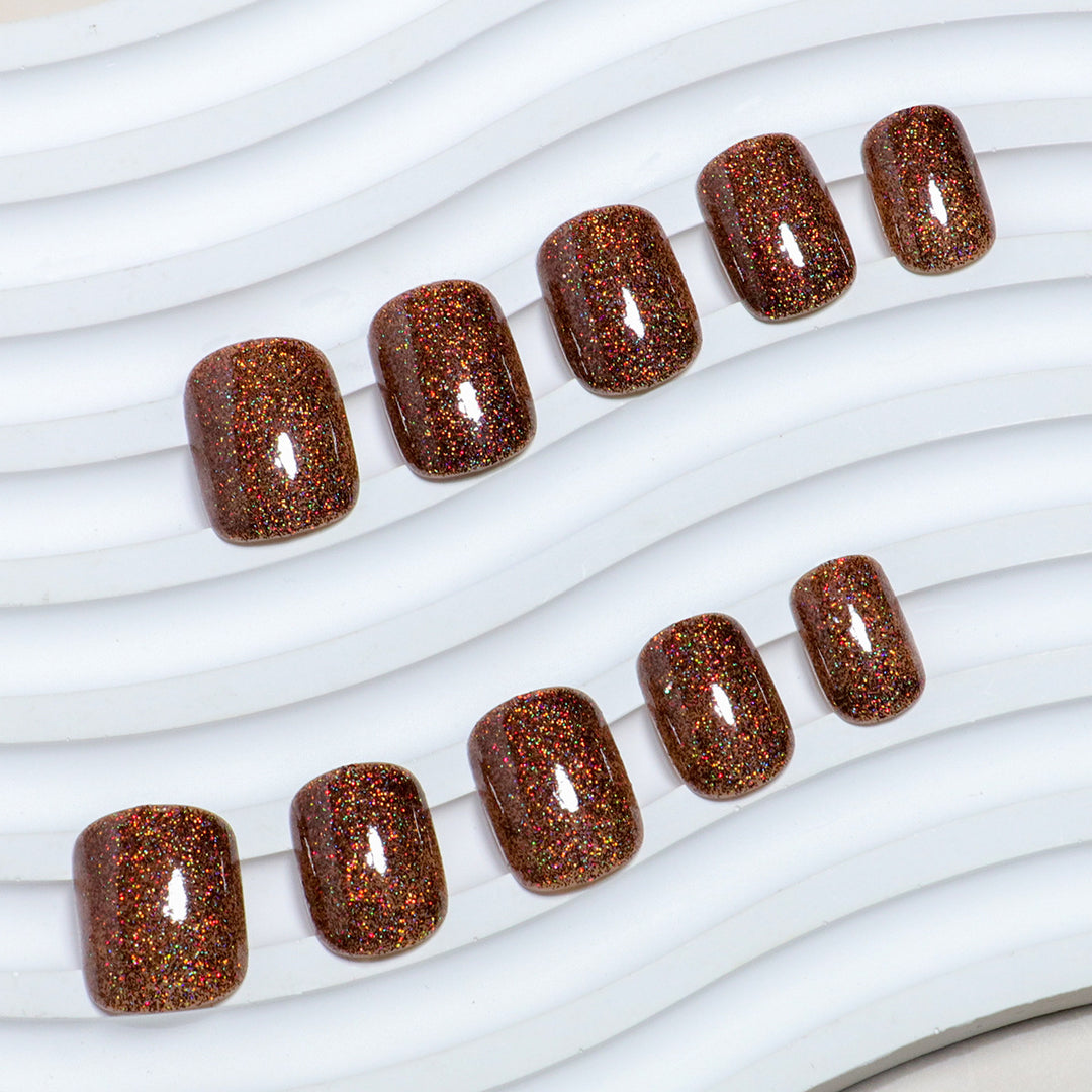 Glittery Press-On Pedicure Nails Bowlift
