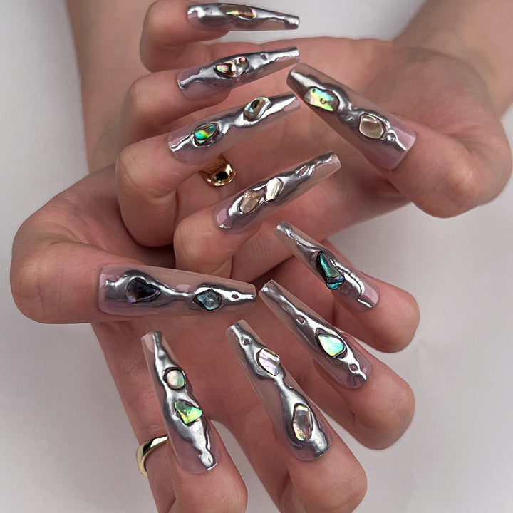 Artful Stiletto Nails with Holographic Shine Bowlift