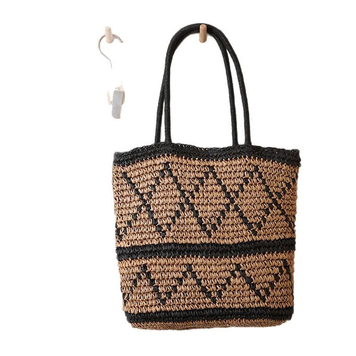 Handcrafted wicker bag with geometric pattern Bowlift