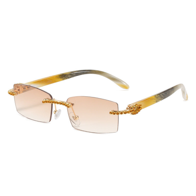 Fashionable Decorative Geometric Eyewear Bowlift