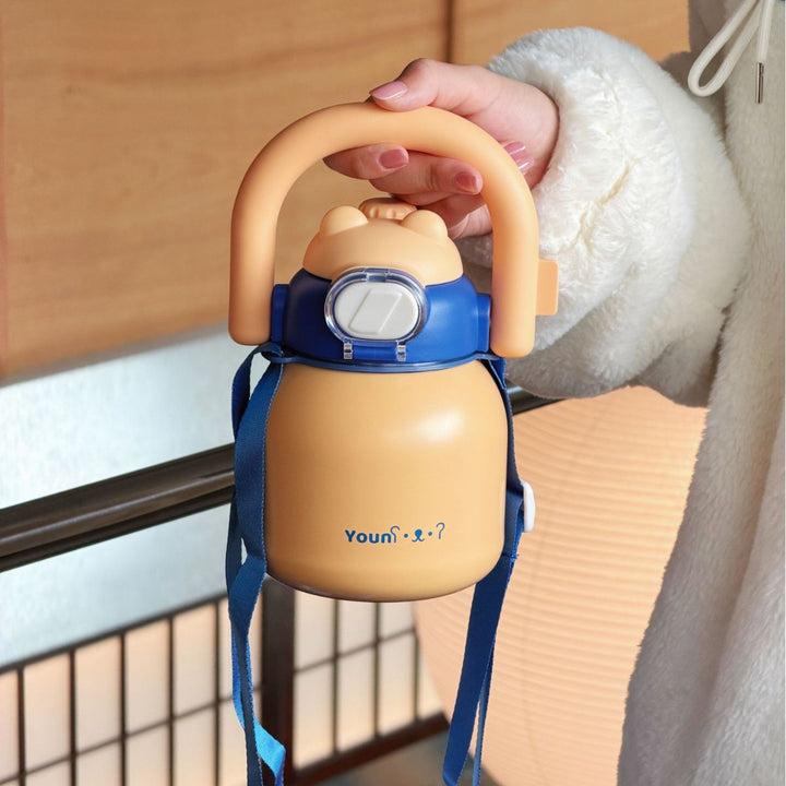 Ladies Drinking Bottle Bowlift