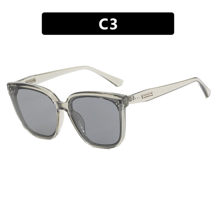 Women's modern oversized sunglasses with elegant, wide frame Bowlift