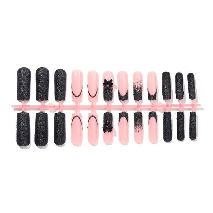 Creative Nail Art Set with Glamorous Accents Bowlift