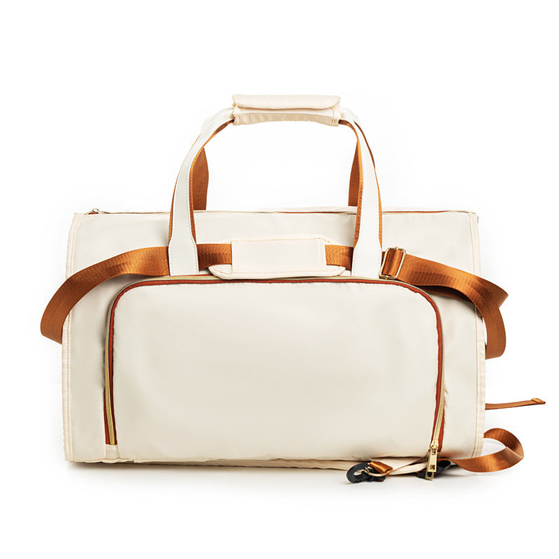 Elegant Travel Bag with Integrated Clothing Protection Bowlift