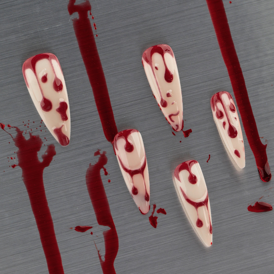 Artistic Halloween Gel Nails in Bloody Design Bowlift