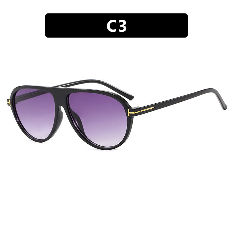 Ladies stylish sunglasses in aerodynamic design Bowlift