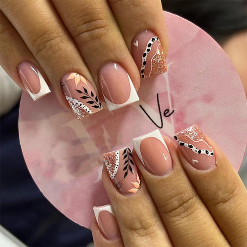 Trendy artificial nails in flower and glitter pattern Bowlift