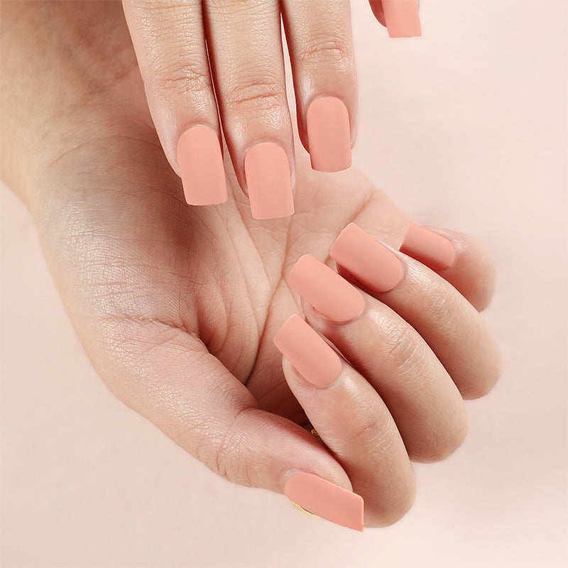 Artificial nails in elegant matte finish Bowlift