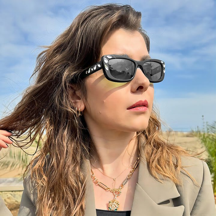 Ladies fashionable sunglasses with crystal embellishment Bowlift