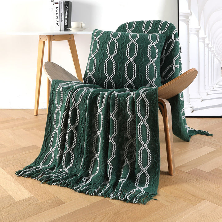 Ladies decorative and cozy woven blanket Bowlift