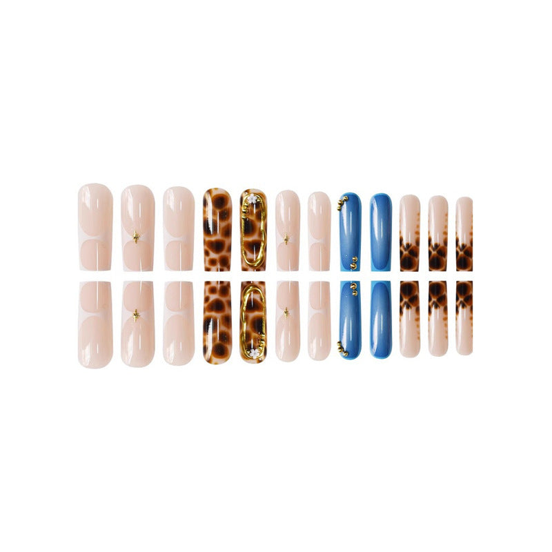 Luxurious Nail Art Extensions Bowlift