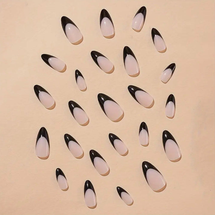 Artificial nail tips with stylish motif Bowlift
