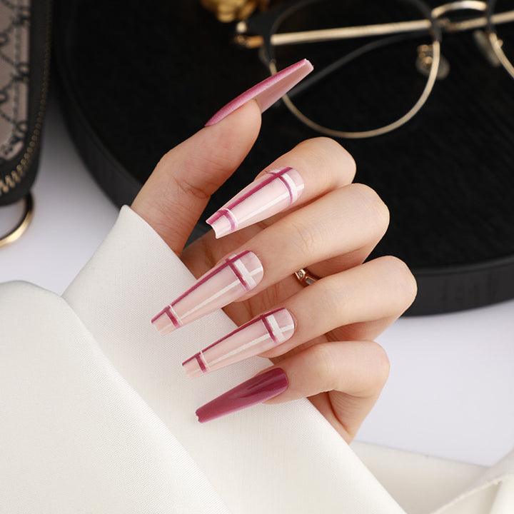 Stylish rose pattern artificial nails Bowlift