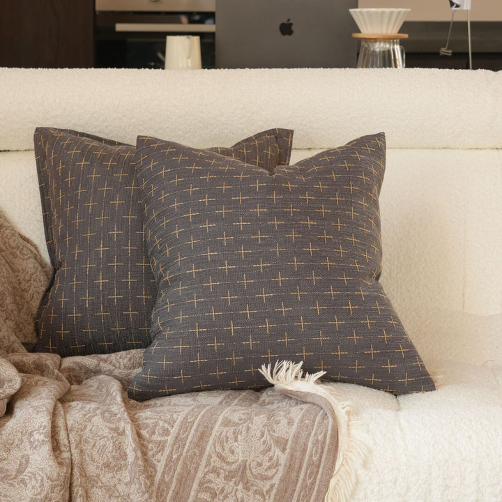 Geometric Pattern Textured Throw Pillow