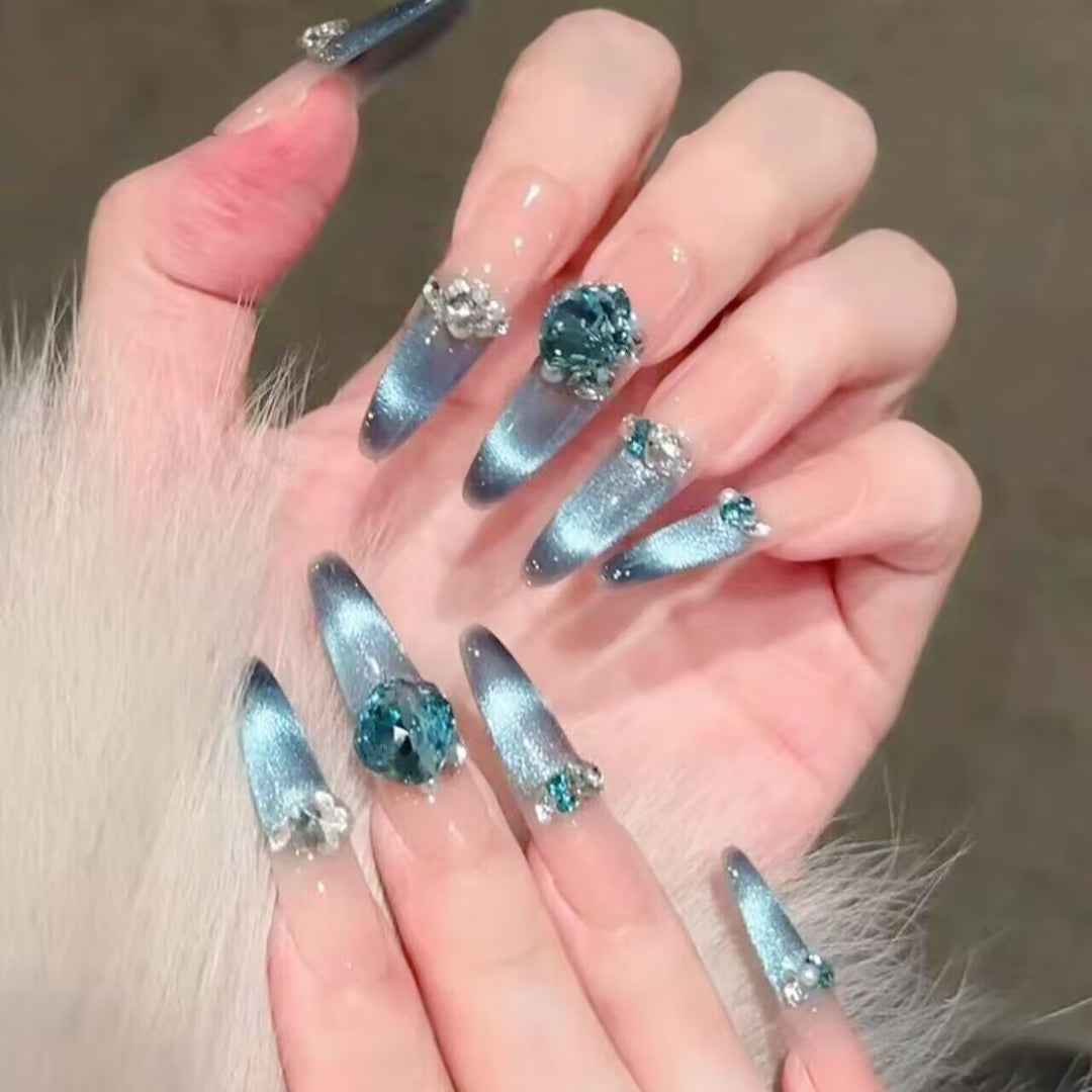 Stylish Stiletto Press-On Nail Extensions Bowlift