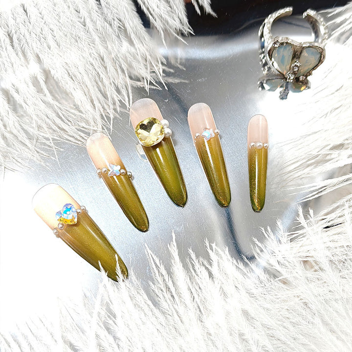 Elegant Artificial Nails with Rhinestone and Glitter Decorations Bowlift