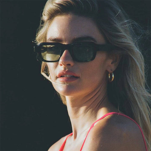 Women Retro-inspired sunglasses in striking design Bowlift