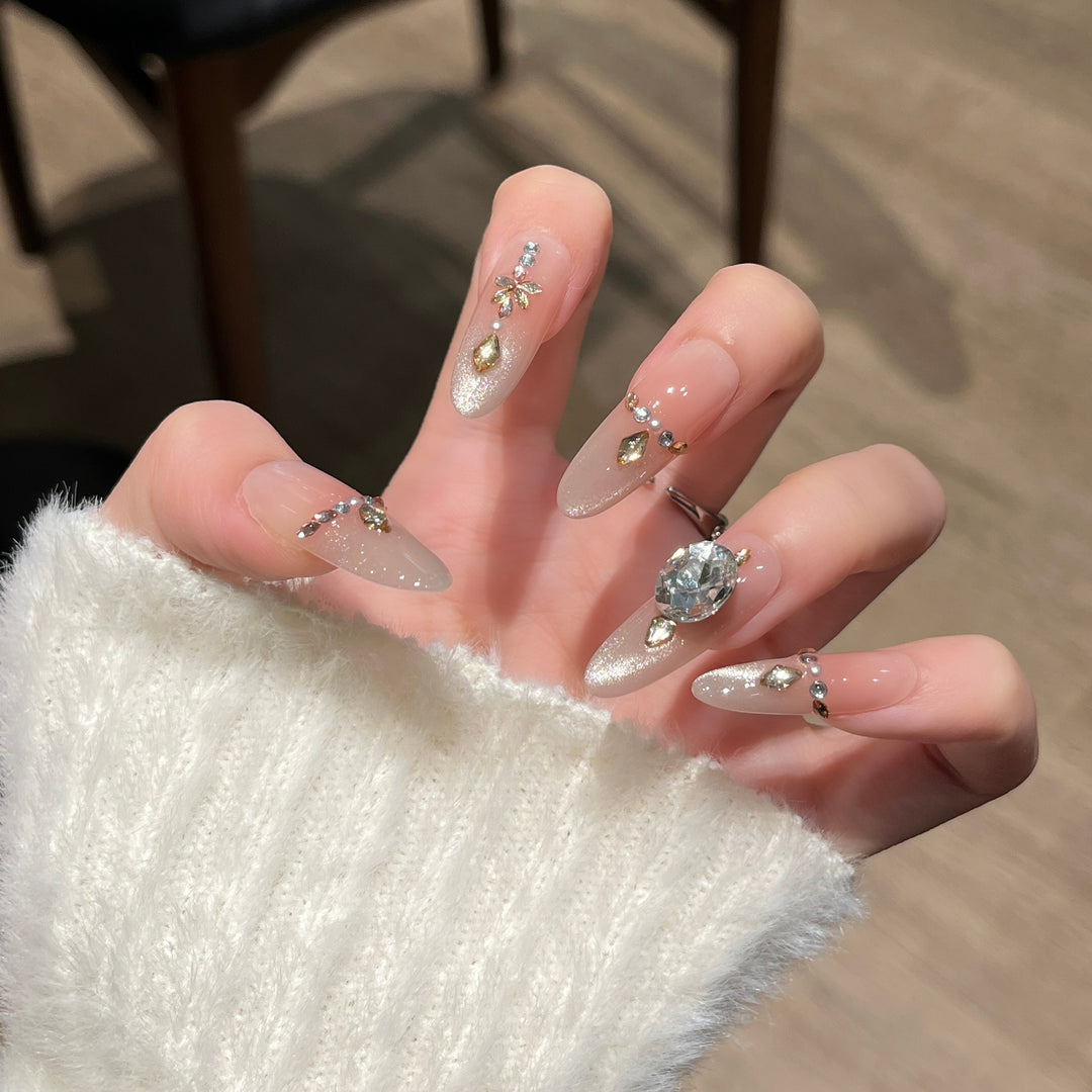 Premium Rhinestone-Embellished Nail Art Extensions Bowlift
