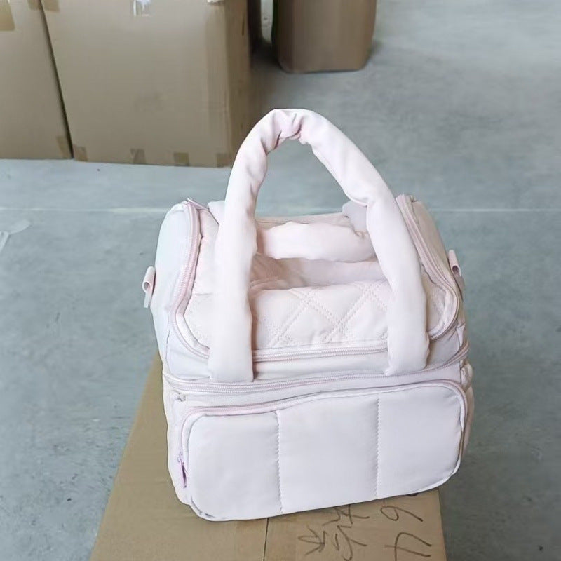 Elegant and Compact Cosmetics Bag Bowlift