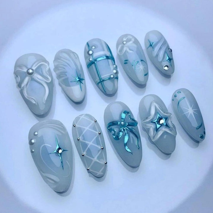 Artistic Floral and Star-Embellished Press-On Nail Set Bowlift