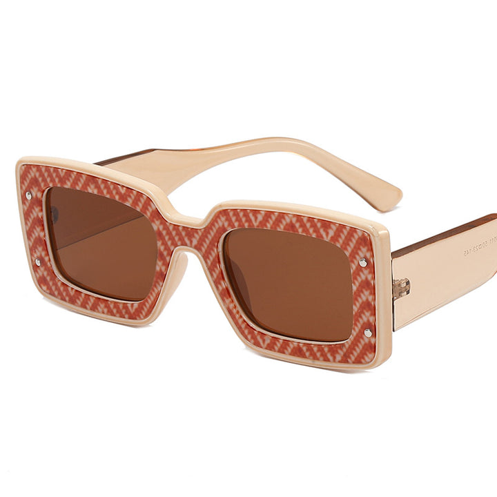 Women Oversized Sunglasses in Modern Square Frame Bowlift