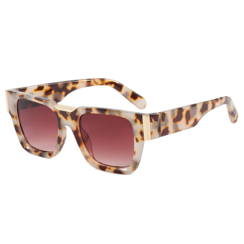 Women mirrored cat-eye sunglasses with comfortable fit Bowlift