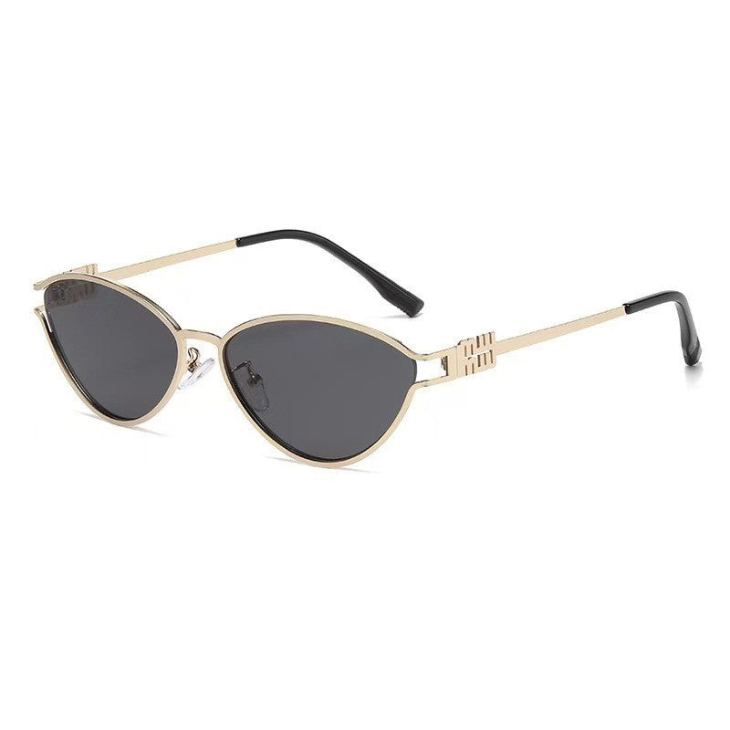 Elegant Cat Eye Sunglasses