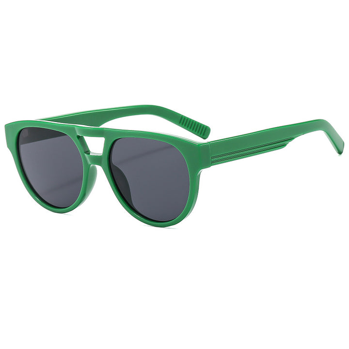Ladies fashionable cat-eye sunglasses in elegant tortoise look Bowlift