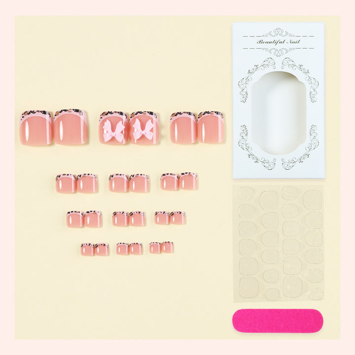 Decorative Press-On Nail Set with Elegant Patterns Bowlift