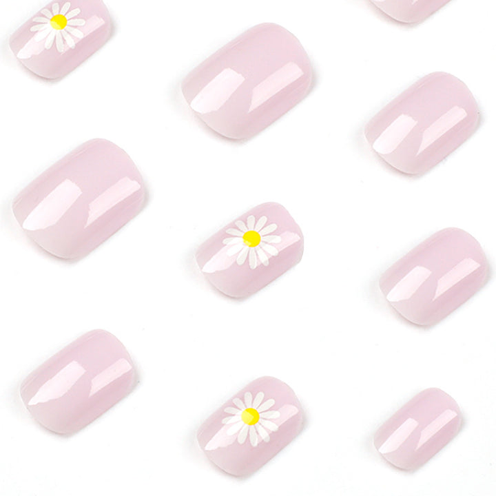 Artful Nail Art with Flower Motif Bowlift