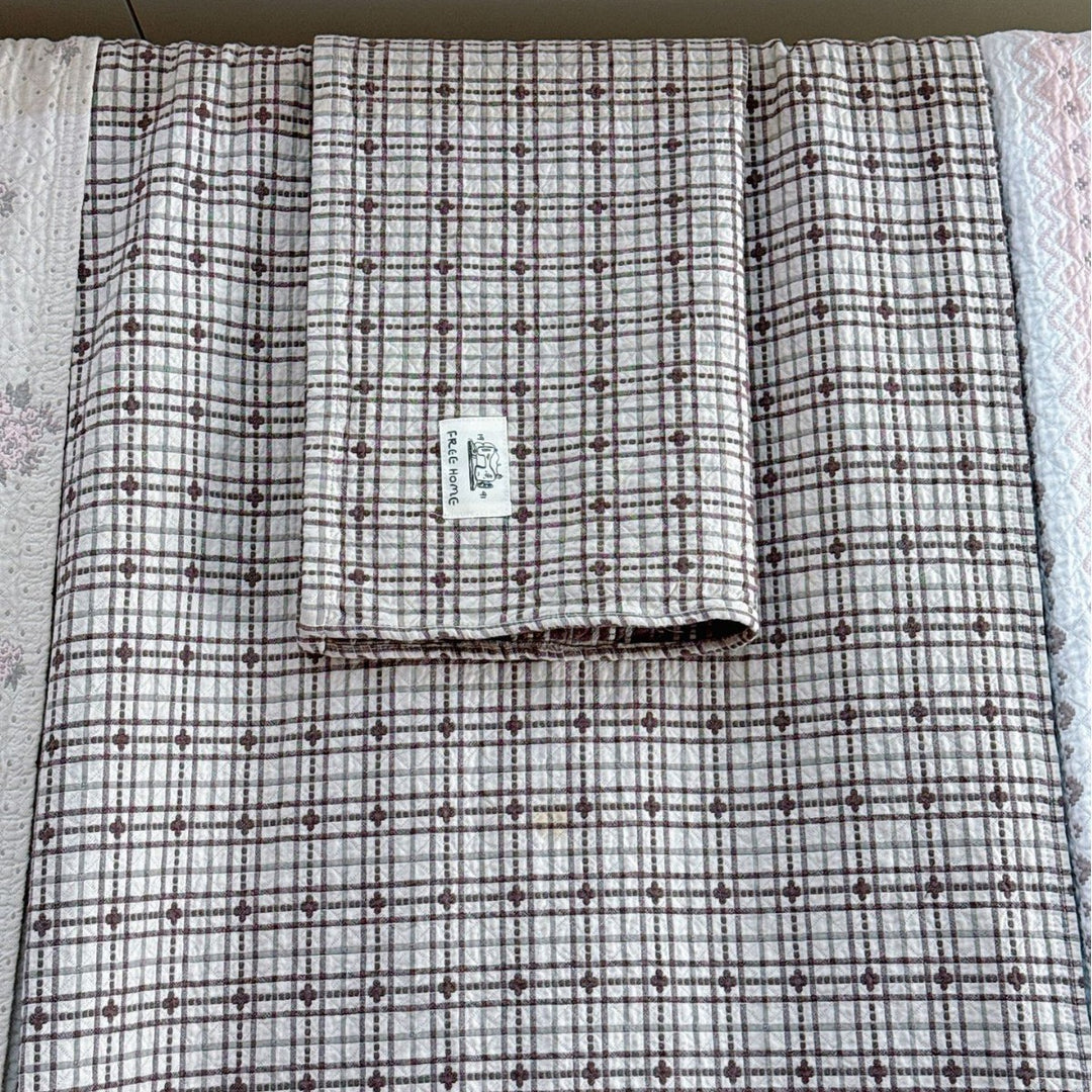 Ladies cuddly blanket with cute horse motif Bowlift