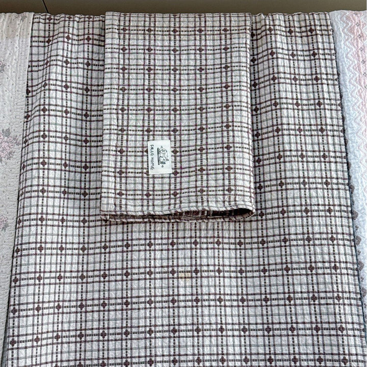 Ladies cuddly blanket with cute horse motif Bowlift