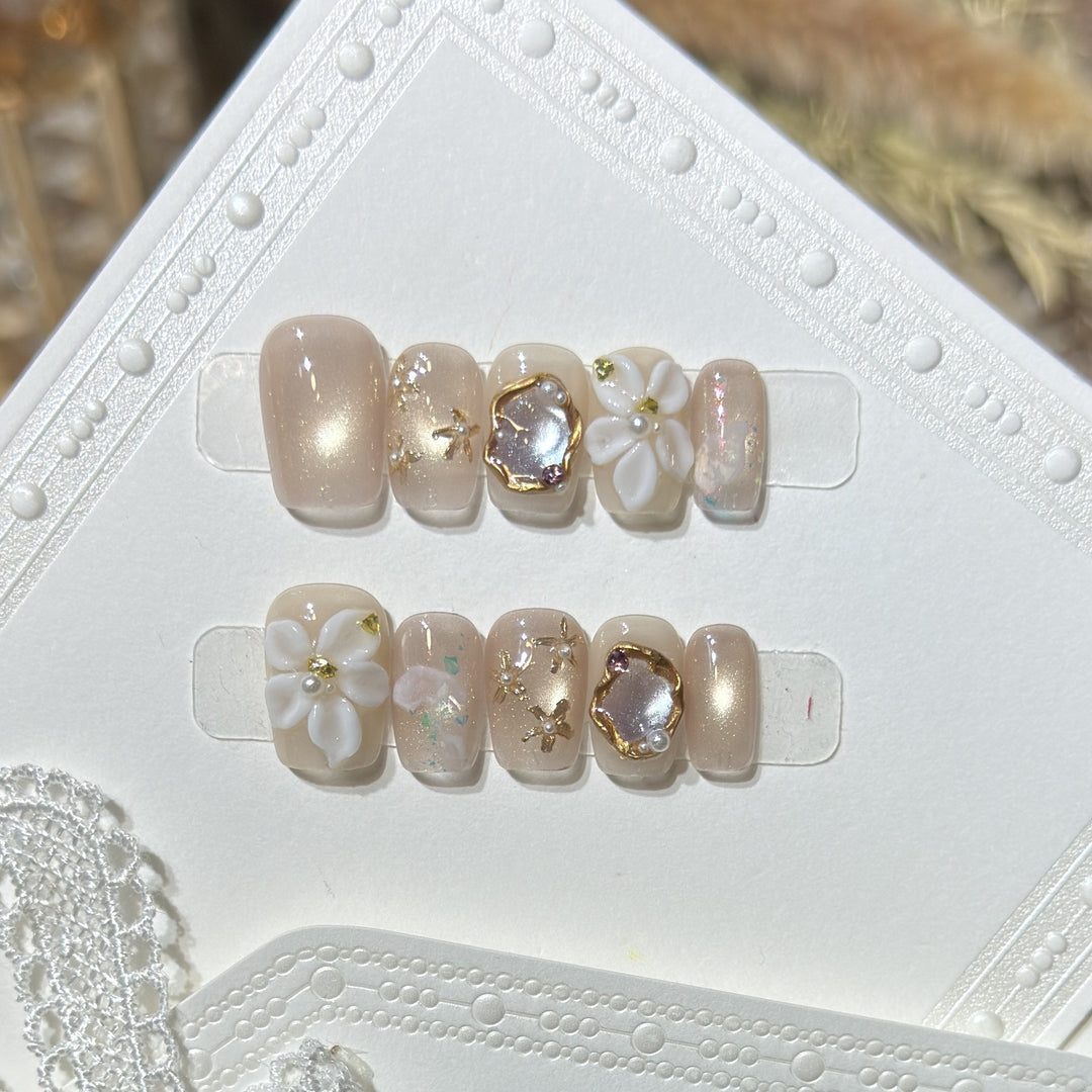 Elegant Floral Press-On Nail Art Set Bowlift