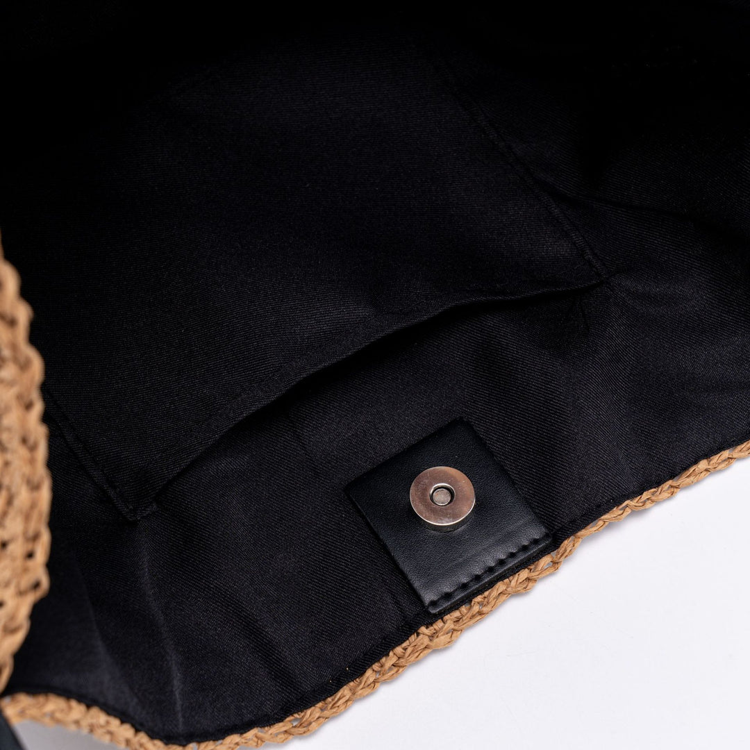 Practical and Stylish Hobo Bag Bowlift