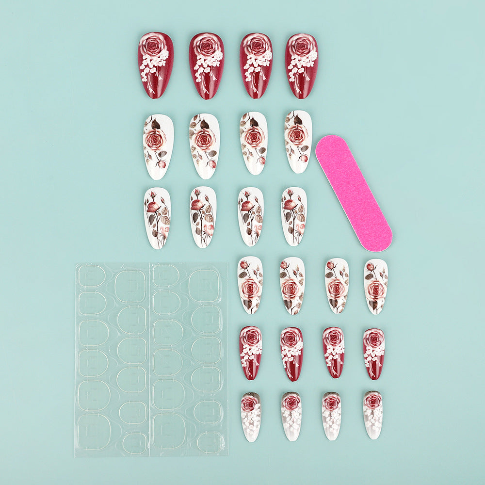 Nail art in elegant rose design Bowlift