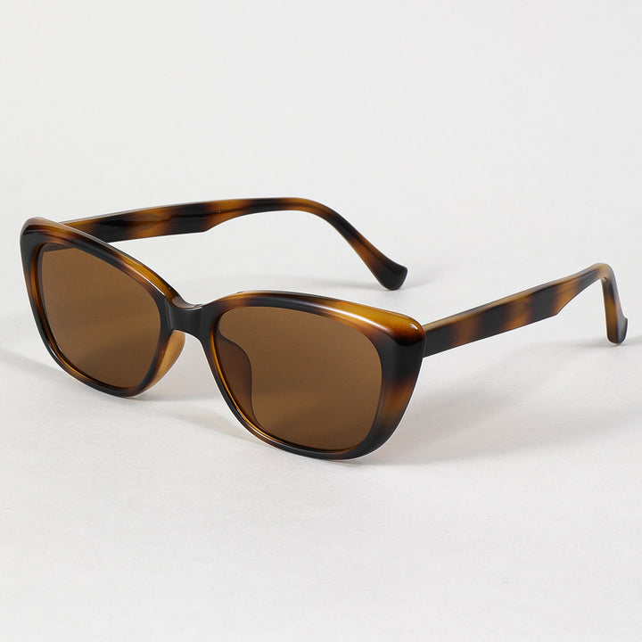 Ladies elegant sunglasses in trendy cat-eye style Bowlift