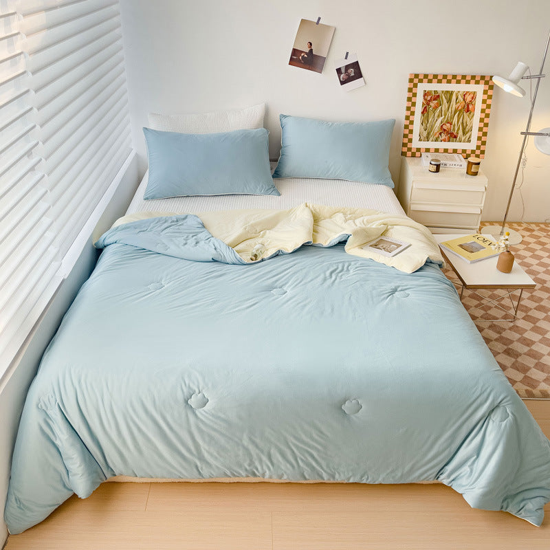 Women's high-quality duvet with a velvety surface and elegant quilting Bowlift
