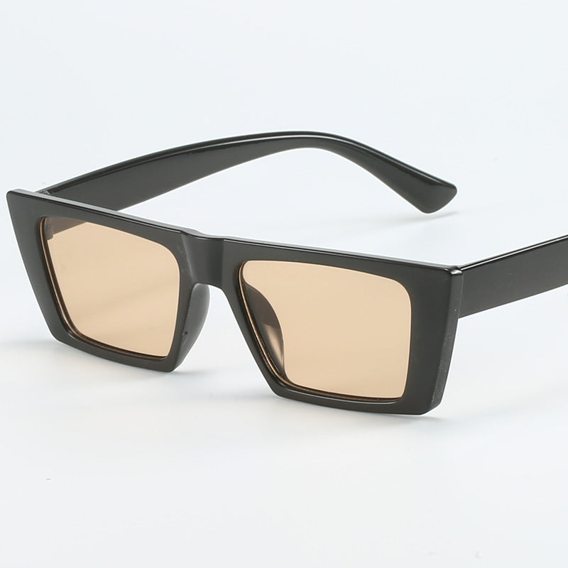 Women's geometric sunglasses with trendy, square frame Bowlift