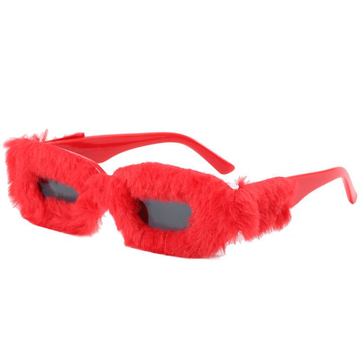 Ladies extravagant sunglasses with luxurious fur frame Bowlift