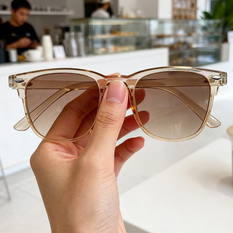 Stylish Retro Sunglasses Bowlift