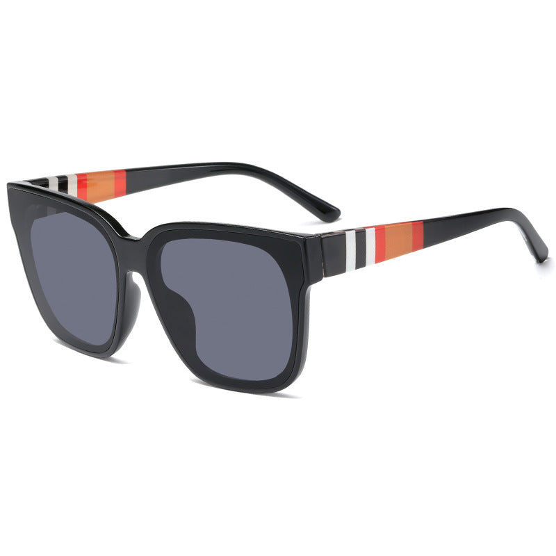 Ladies fashionable sunglasses with striking oversized frame and UV protection Bowlift