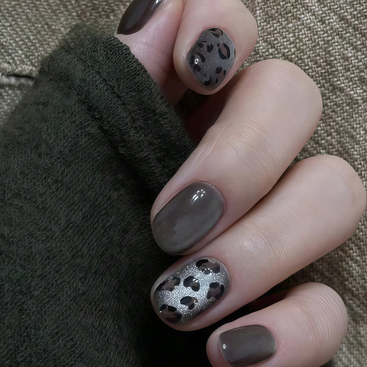 Artificial Nail Set with Leopard Design Bowlift