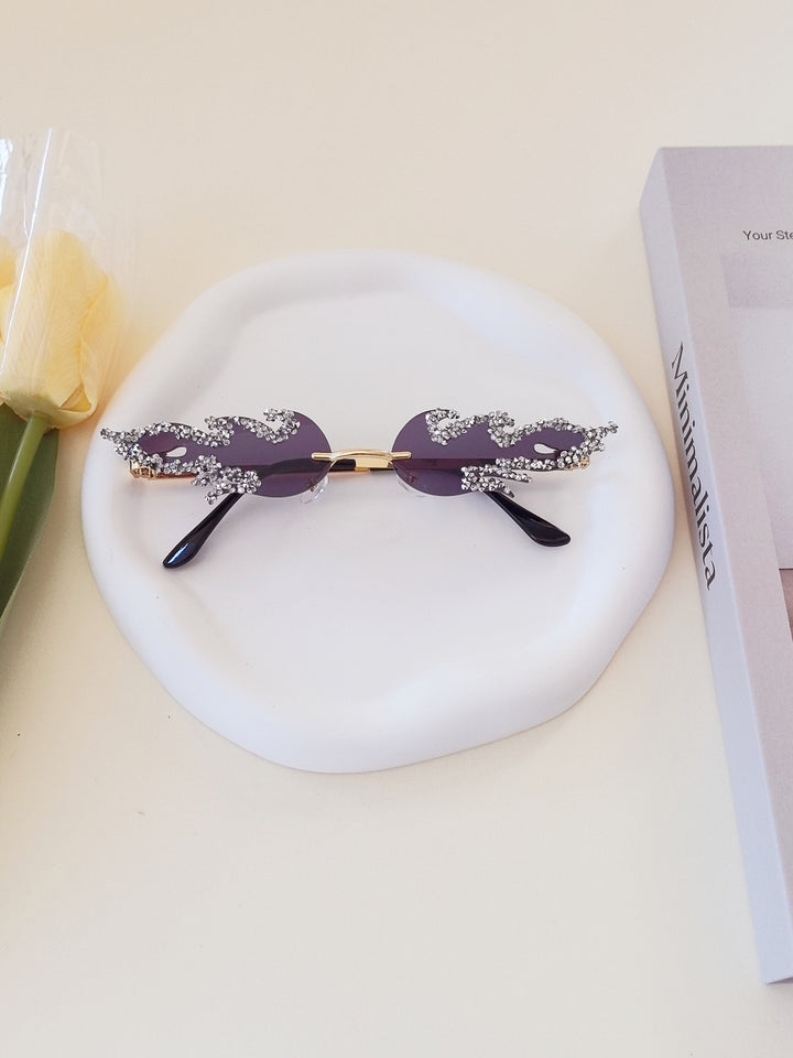 Women's extravagant design sunglasses with sparkling embellishments Bowlift