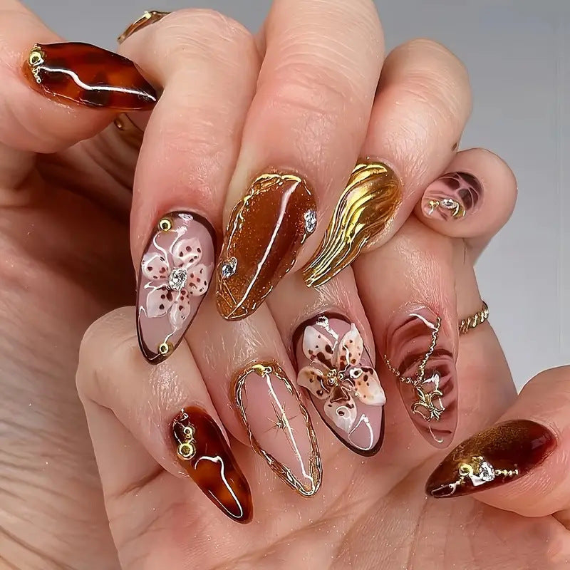 Artistic Floral Design Press-On Nail Set Bowlift