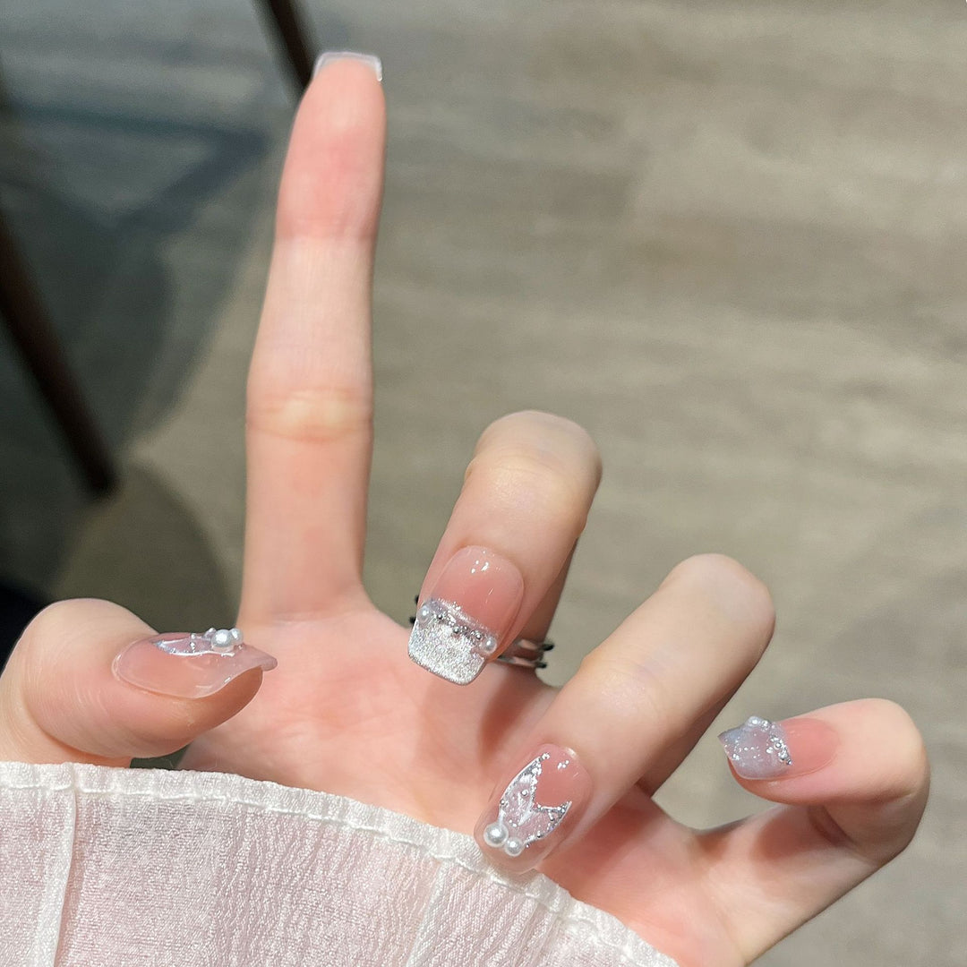 Elegant Crystal-Embellished Nail Extensions Bowlift