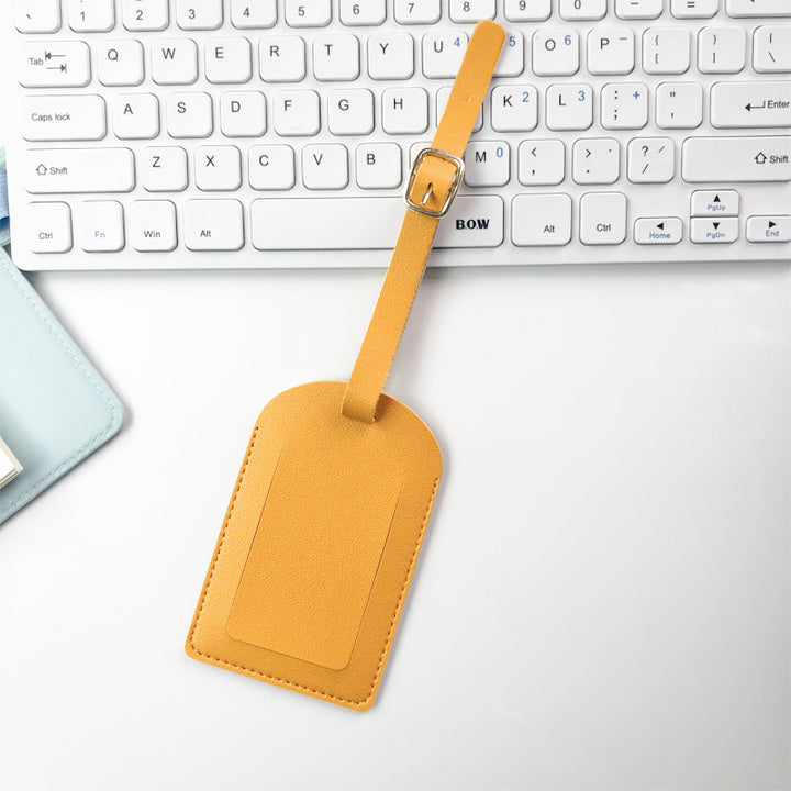 Ladies elegant and functional luggage tag Bowlift
