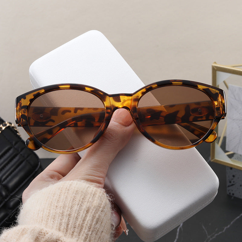 Women's Cat-Eye Sunglasses with Exotic Design and Sturdy Frame Bowlift