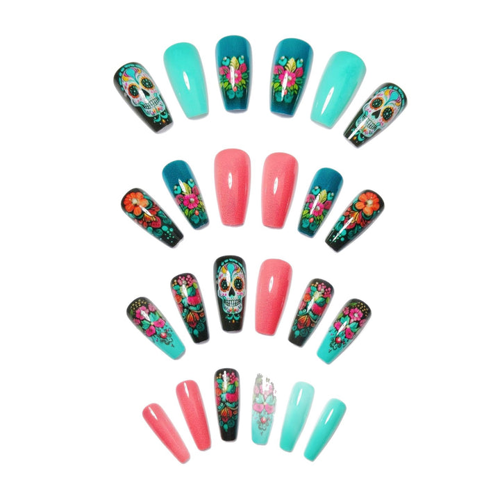 Artificial nails with festive skull design Bowlift