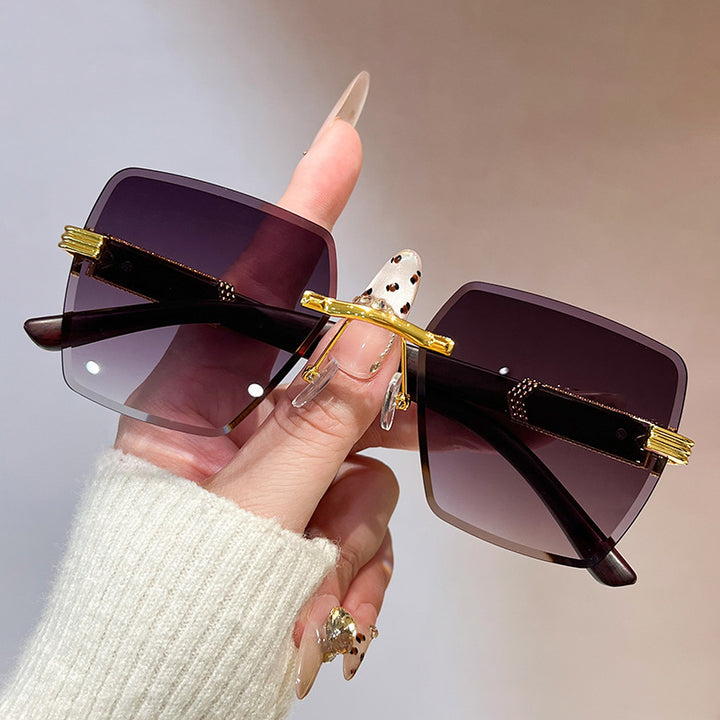Women's stylish oversized square sunglasses Bowlift